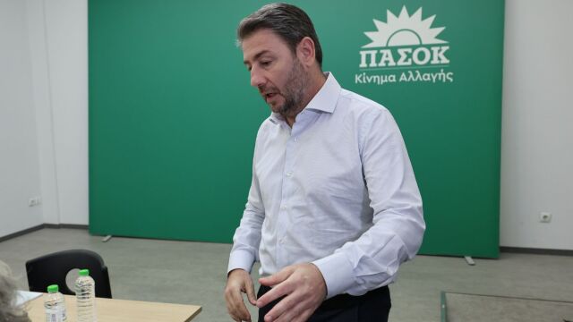 Γκρίνια χωρίς τέλος στο ΠΑΣΟΚ και νέος "πονοκέφαλος" Ανδρουλ