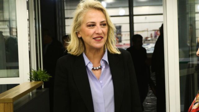 Δούρου για ΣΥΡΙΖΑ και ΕΛΑΣ: Να μην μπαίνει το προσωπικό πάνω