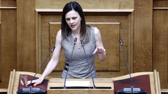 Αχτσιόγλου: "Η αποχώρηση 7 βουλευτών και 150 στελεχών από τη