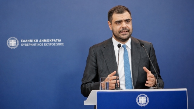 Κλείνουν οι εκκρεμότητες: Στο Υπουργικό τα ραδιόφωνα, ψηφίζε