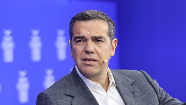 Ο Τσίπρας που ψάχνει και δεν βρίσκει στελέχη για το κόμμα, η ΕΛΑΣ που δεν είναι ο σίγουρος αντίπαλος της ΝΔ και η ευχή να μην κάνει ο Μητσοτάκης πρόωρες εκλογές το φθινόπωρο