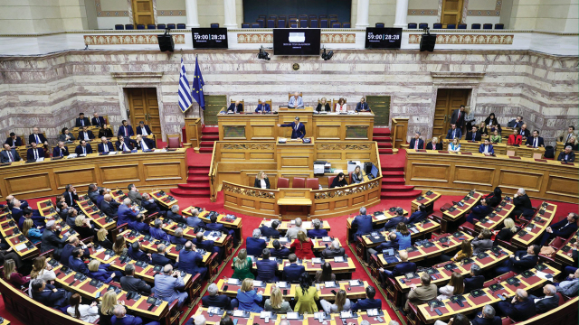 Συνταγματική Αναθεώρηση: Κορυφώνεται η μάχη, 34 διατάξεις αν