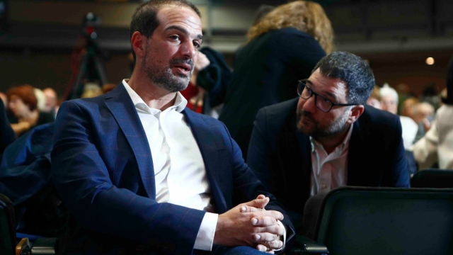 "Πόρτα" Σακελλαρίδη σε Βαρουφάκη: "Αν ήθελα να βγω