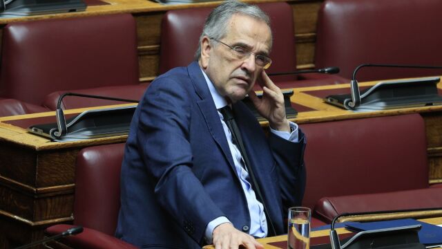 Η απουσία Σαμαρά από την κηδεία Σουφλιά και η σύγκ