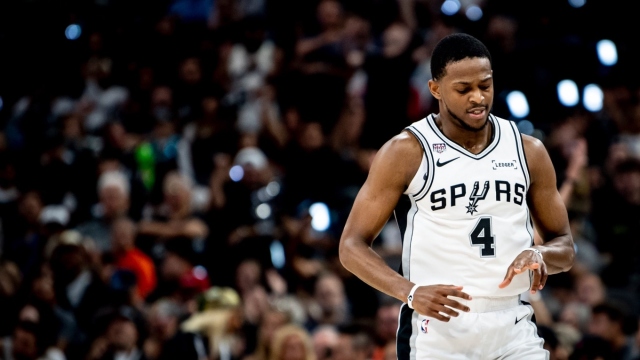 NBA: Έμειναν ζωντανοί στην σειρά οι Σπερς, μειώσαν
