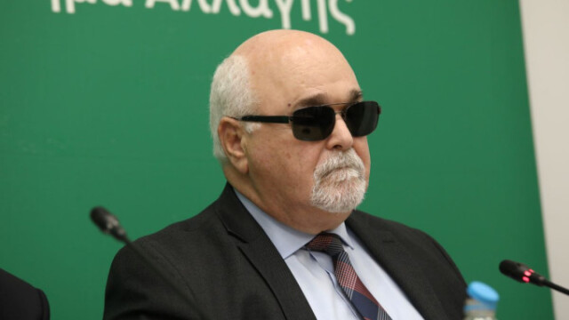 Βαρδακαστάνης στα Παραπολιτικά 90,1: "Η ΕΛΑΣ είναι