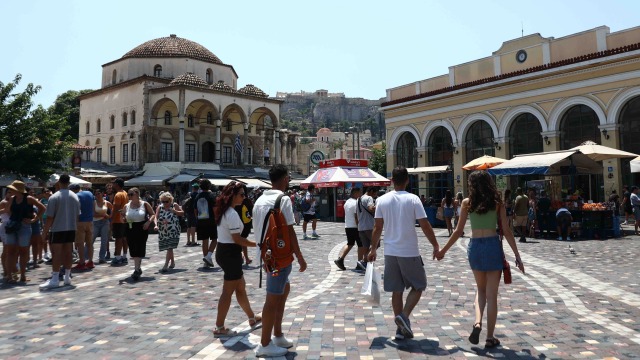 Μοναστηράκι: Πτώση νεαρής γυναίκας από τον 6ο όροφο - Διακομίστηκε στο ΚΑΤ