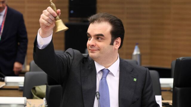 Στο Λουξεμβούργο ο Πιερρακάκης για τις συνεδριάσεις του Euro