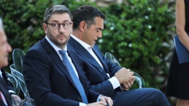 "Καζάνι που βράζει" το ΠΑΣΟΚ: Μυστικές συναντήσεις