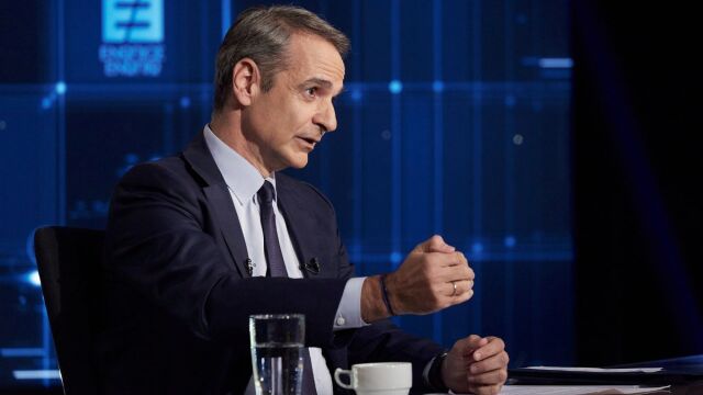 "Καρφιά" Μητσοτάκη για Σαμαρά, αιχμές για Καραμανλ