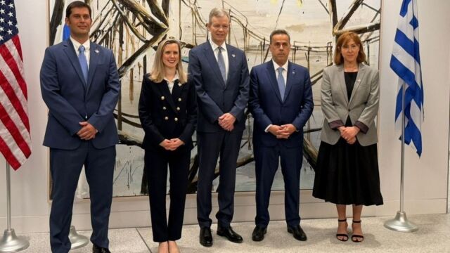 Παπασταύρου: Στο Χιούστον για την ίδρυση του East 