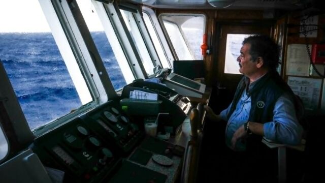 Πέθανε ο Γιάννης Σκοπελίτης: Ο θρυλικός καπετάνιος των Μικρών Κυκλάδων