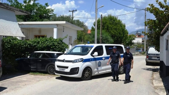 Διπλό φονικό στο Αίγιο: Το αίμα που βρέθηκε αλλάζει τα πάντα - Τι προσπαθούσε να κρύψει ο 65χρονος; (Bίντεο)