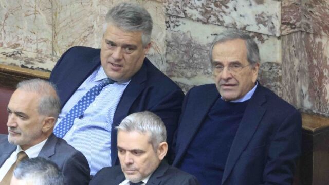 Το κάλεσμα Χρυσομάλλη για μεζέδες σε βουλευτές της ΝΔ και η ατάκα ψάχνεις κόσμο για το κόμμα Σαμαρά που... έγραψε