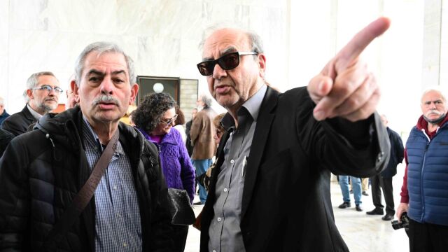 Γέφυρες προς Νέα Αριστερά και ΑΝΤΑΡΣΥΑ στήνουν τα στελέχη της ΛΑΕ - Γιατί αποκλείουν όσους μείνουν στον ΣΥΡΙΖΑ
