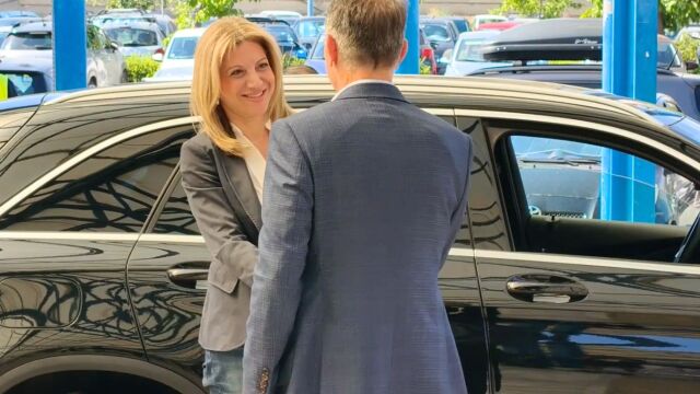 Θανάσης Αυγερινός: Το όχημα με το οποίο έφτασε η κυρία Καρυστιανού στο Αττικόν ανήκει σε στέλεχος του κινήματος (Βίντεο)