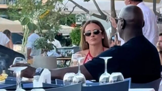 Μάικλ Τζόρνταν: Συνεχίζει τις διακοπές με τη σύζυγό του, Ιβέτ Πριέτο, στην Κεφαλονιά - Το γεύμα τους σε εστιατόριο του Φισκάρδου (Βίντεο)