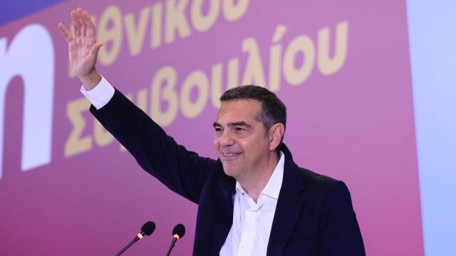 Τσίπρας: Αδειάζει Φάμελλο και γυρίζει την πλάτη στα στελέχη του, εκτός εάν παραδώσουν την έδρα - Πώς η ΕΛΑΣ σπέρνει αμηχανία