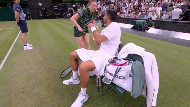 Wimbledon 2026: Η απίστευτη φάρσα του Τζόκοβιτς σε ball girl στην αναμέτρηση με τον Τσιτσιπά (βίντεο)