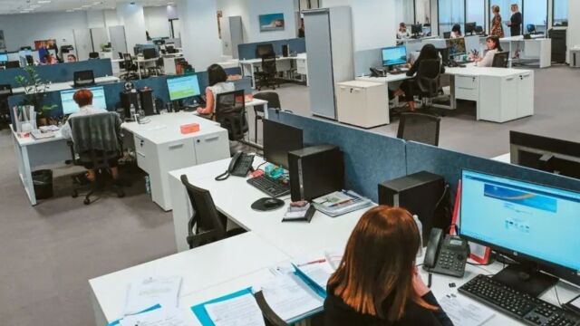 Έρχονται αναδροµικά 2.650 ευρώ για 45.000-60.000 υπαλλήλους ∆ηµοσίου - Ποιους αφορά