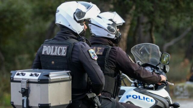 Μεγάλο χτύπημα της ΕΛΑΣ στην οπαδική βία: Δέκα συλλήψεις για εγκληματική οργάνωση με δράση στη Δυτική Αττική