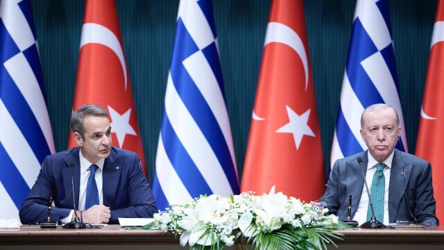 Το διπλό μήνυμα Μητσοτάκη στον Ερντογάν πριν από τη Σύνοδο ΝΑΤΟ: Διάλογος μόνο για τις θαλάσσιες ζώνες και ενίσχυση των Ενόπλων Δυνάμεων