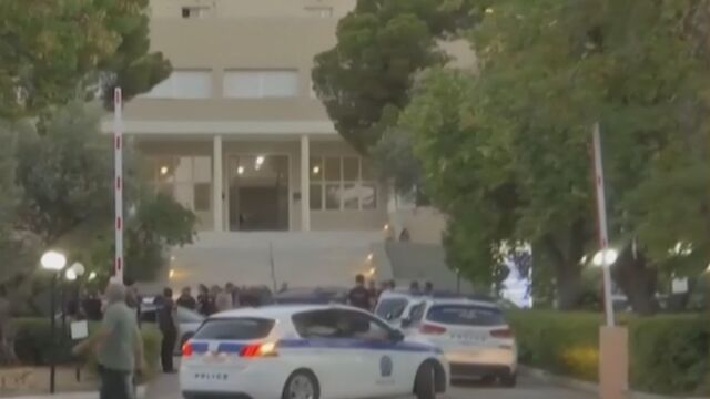 Φωτιά στο Σισμανόγλειο: Εκκενώθηκε τμήμα, δύο ασθενείς στα Επείγοντα (Βίντεο)