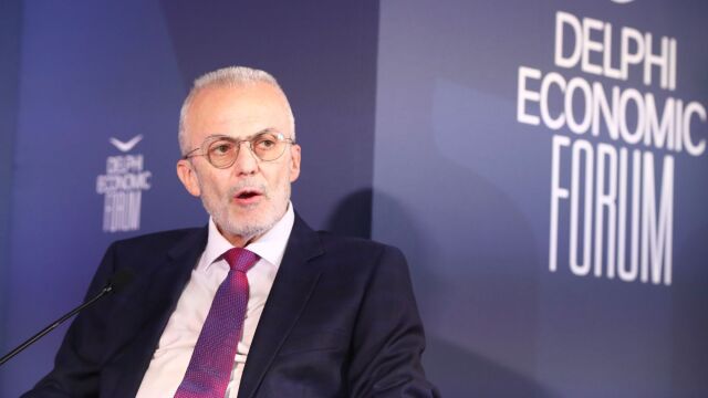 Μαύρος για τάσεις MRB: Δεν φαίνεται αυτοδυναμία από τις πρώτες εκλογές - O Tσίπρας εμφανίζει σταδιακή αύξηση αποδοχής, η Καρυστιανού το ανάποδο