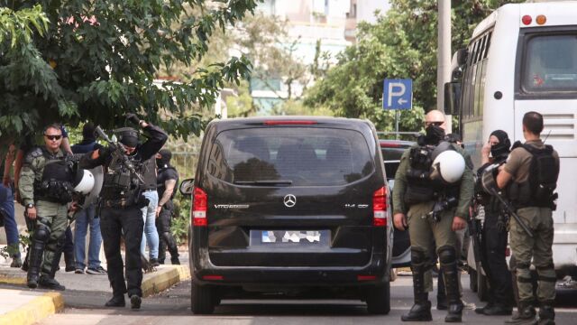 Marfin: Πώς έφθασε η ΕΛΑΣ στις συλλήψεις για τη φονική επίθεση του 2010 - Τι αποκαλύπτει η ανακοίνωση για τον εμπρησμό της τράπεζας με τους τρεις νεκρούς