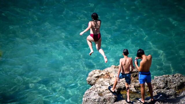 Καιρός: Έφτασε ο πρώτος καύσωνας του καλοκαιριού, πόσο θα διαρκέσει - Η πρόγνωση Καντερέ στο parapolitika.gr