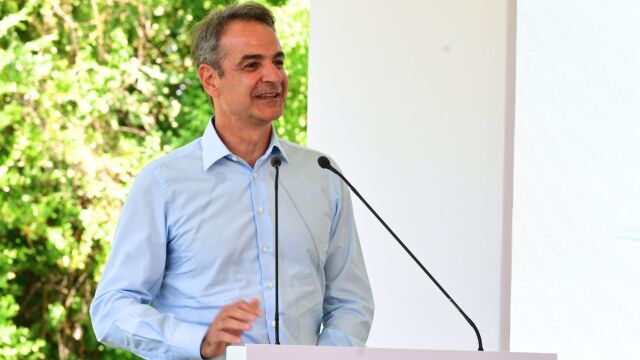 Μητσοτάκης: Γιατί επενδύει στην κόντρα με τον Τσίπρα - Οι δημοσκοπήσεις που δείχνουν επιστροφή του διπόλου, η μάχη για τις συσπειρώσεις και η καθίζηση του ΠΑΣΟΚ