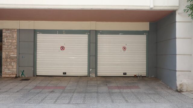 Πειραιάς: Συγκλονίζει η μαρτυρία γειτόνισσας για την τραγωδία με τους 2 νεκρούς στο γκαράζ - Από τις φωνές καταλάβαμε το κακό (Βίντεο)