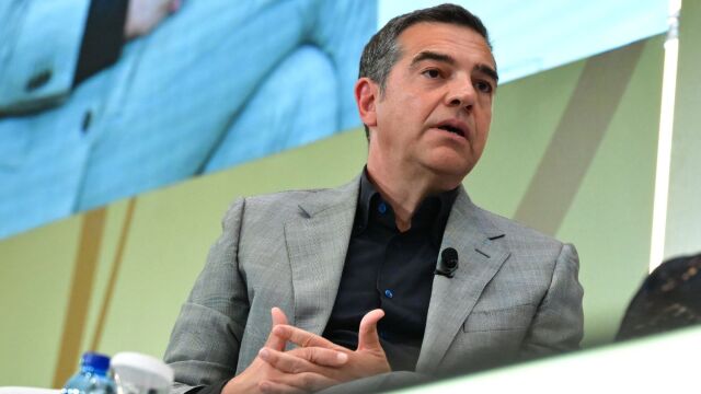 Μήνυμα Τσίπρα προς βουλευτές ΣΥΡΙΖΑ: Δεν έχουμε προκρατημένες θέσεις ρεζερβέ στα ψηφοδέλτιά μας - Γι' αυτό δημιουργήθηκε η Ελληνική Αριστερή Συμπαράταξη
