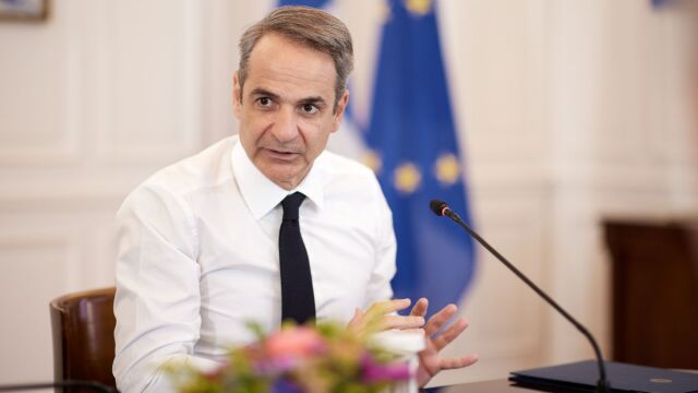 Καµπανάκι για τη ΝΔ οι χαµηλές πτήσεις στους ελεύθερους επαγγελµατίες - Στο επίκεντρο της γαλάζιας στρατηγικής ενόψει εκλογών