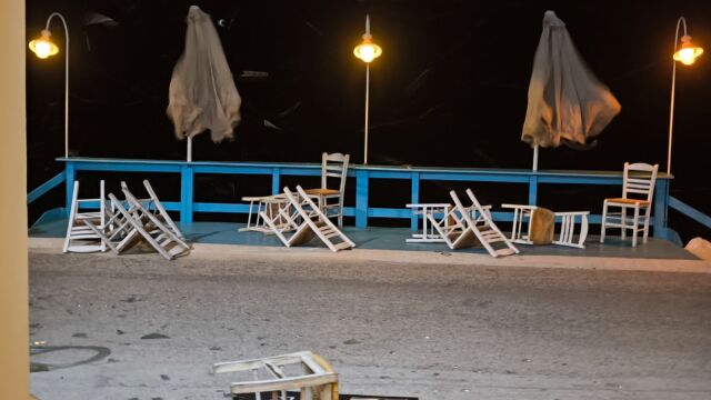 Κέρκυρα: Σφοδρή κακοκαιρία έπληξε το νησί - Ξεριζώθηκαν δέντρα, προβλήματα και με την ηλεκτροδότηση (Εικόνες & Βίντεο)