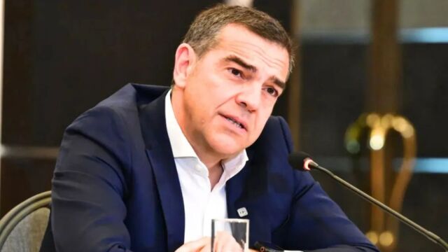 Ο Τσίπρας, η αποστασία με τις βουλευτικές έδρες και αυτοί που πουλάνε την εμπιστοσύνη των ψηφοφόρων τους