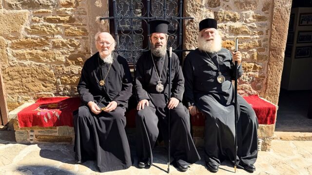 Ιστορική επίσκεψη στην Ίμβρο: Οικουμενικός Πατριάρχης, Πατριάρχης Αλεξανδρείας και Αρχιεπίσκοπος Αλβανίας για τα 65 χρόνια Ιεροσύνης του Βαρθολομαίου (Εικόνες & Βίντεο)