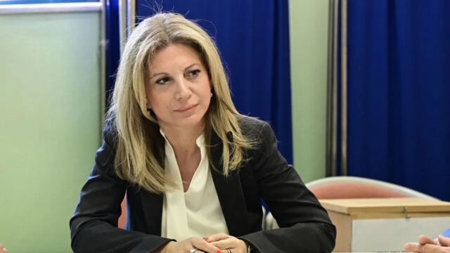Μαρία Καρυστιανού: Στην Πάρο για τον Δεκαπενταύγουστο - Το μήνυμα και οι ευχές της για τη γιορτή της Παναγίας