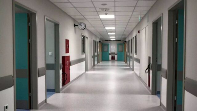 Τραγωδία στην Εύβοια: Νεκρή 39χρονη στον 6ο μήνα εγκυμοσύνης της - Η μάχη των γιατρών για να σωθεί μαζί με το έμβρυο