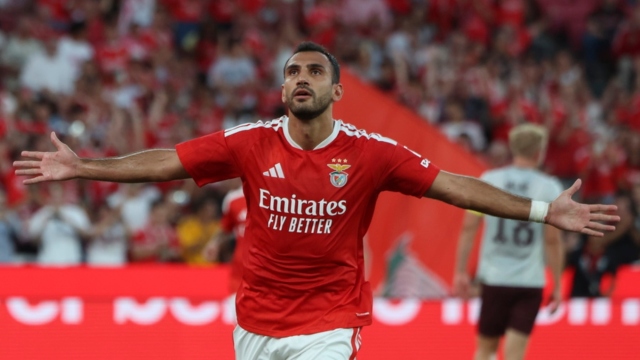 Κάζα Πία - Μπενφίκα 0-7: Ξέσπασαν οι αετοί με χατ-τρικ του Παυλίδη σε επτά λεπτά! (Βίντεο)