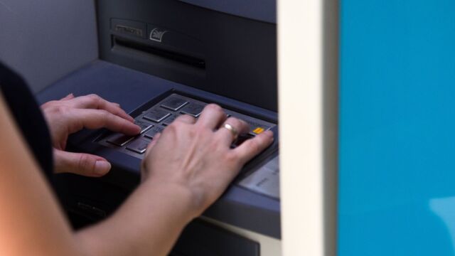 Συντάξεις Σεπτεμβρίου: Πότε θα μπουν τα χρήματα στους λογαριασμούς των δικαιούχων - Αναλυτικά οι ημερομηνίες