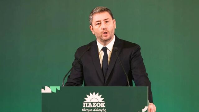 ΠΑΣΟΚ: Γιατί ένα έκτακτο συνέδριο θα διεύρυνε την εσωστρέφεια - Οι απόψεις κορυφαίων στελεχών μετά την παγίωση της ΕΛΑΣ του Τσίπρα στη δεύτερη θέση