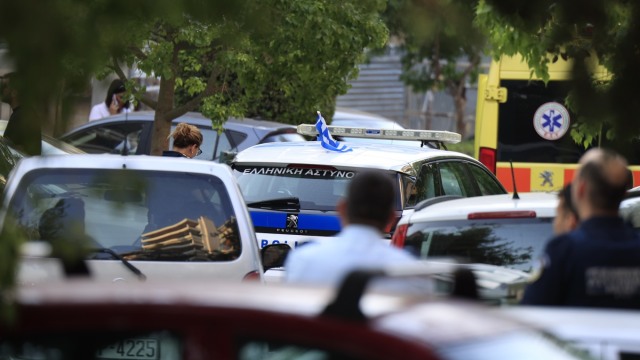 Ανατροπή στη Νέα Σμύρνη: Γυναικοκτονία και αυτοκτονία δείχνει βίντεο - Της είχε στήσει καρτέρι