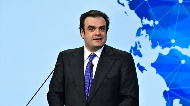 Κυριάκος Πιερρακάκης: Τριπλή παρέµβαση τον Σεπτέµβριο σε εισόδηµα, ιδιωτικό χρέος και επενδύσεις - Τα μέτρα ελάφρυνσης που θα ανακοινωθούν στη ΔΕΘ