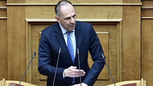 Έντονη διπλωματική κινητικότητα από Γεραπετρίτη για τις τουρκικές προκλήσεις - Πρώτο μέλημα της χώρας μας η θωράκιση του Αιγαίου λέει ο Γιάννης Παπαφλωράτος στο parapolitika.gr
