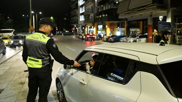 Αλκοτέστ και τα μεσημέρια: Προσαρμόζει τα μπλόκα στις ιδιαιτερότητες κάθε περιοχής η Τροχαία