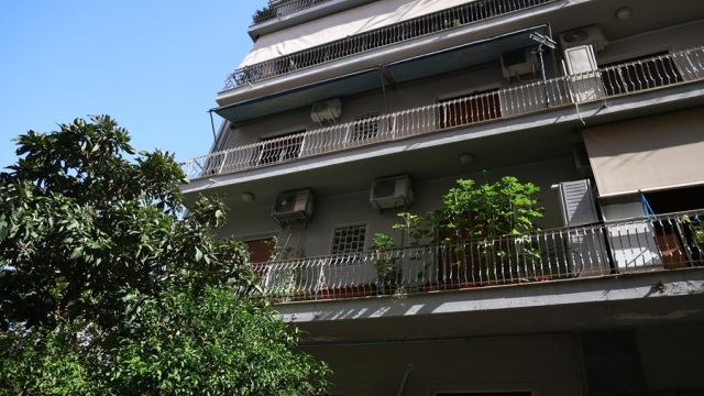 Θρίλερ στην Κυψέλη: Δέκα μαχαιριές στην πλάτη του βρέφους - Επαφές της ΕΛ.ΑΣ. με τη Γερμανία για την 38χρονη