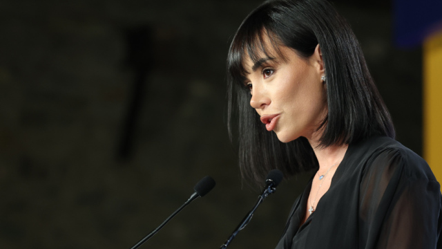 Κυβέλη Μάρδα: Από το ''κόμμα της Καρυστιανού'' στην αγκαλιά του Τσίπρα - Ένα παρασκήνιο με πολλές στροφές