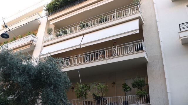 Γιώργος Μαζωνάκης: Σοκάρει η καταγγελία ασθενούς του ζευγαριού γιατρών που επισκέφθηκε ο τραγουδιστής - Μου είπαν ότι το αίμα μου έχει παράσιτα και μπορούν να το φτιάξουν (Βίντεο)