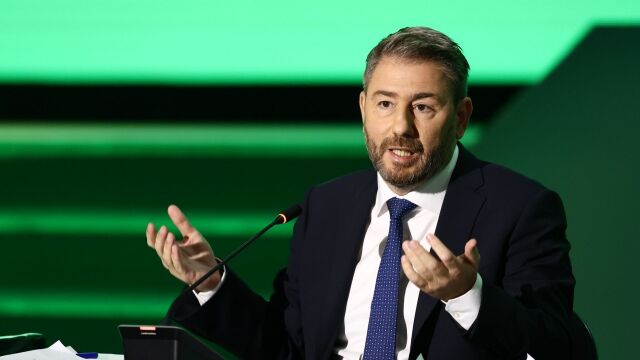 ΠΑΣΟΚ: Η ερώτηση-παγίδα στη ΔΕΘ, η υπεκφυγή Ανδρουλάκη και το παρασκήνιο που άρχισε να φουντώνει για την επόμενη ημέρα στο κόμμα